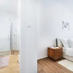 Palazzo D Apartamento